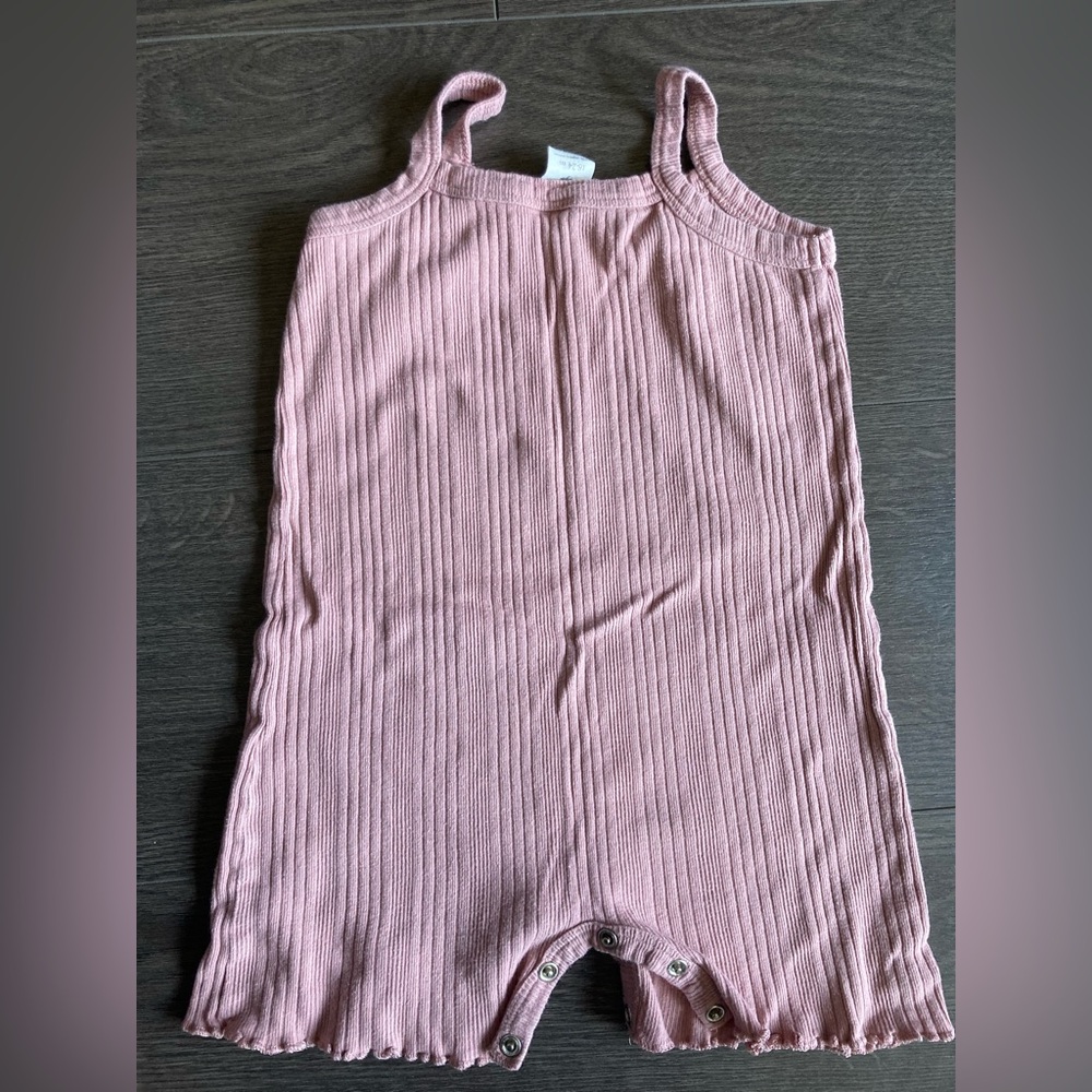 Kate Quinn Pink Ribbed Romper